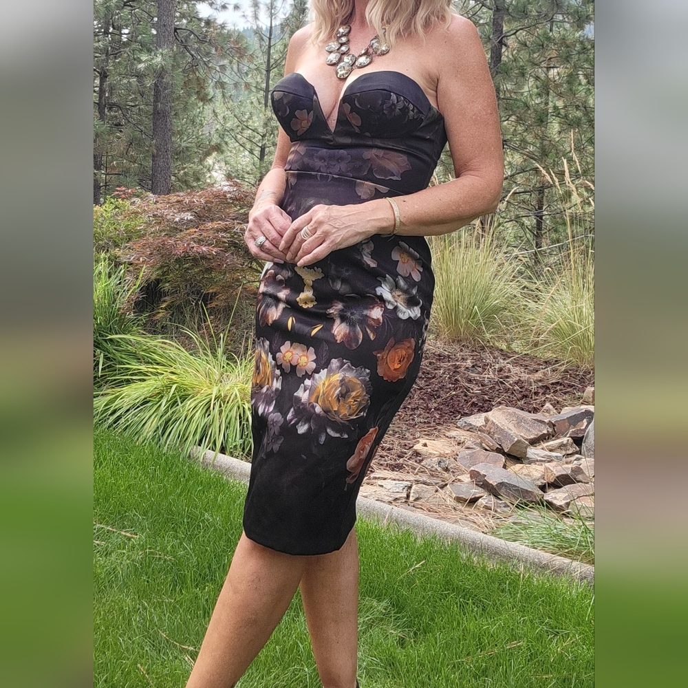 ASOS FLORAL DRESS - Picture 2 of 7